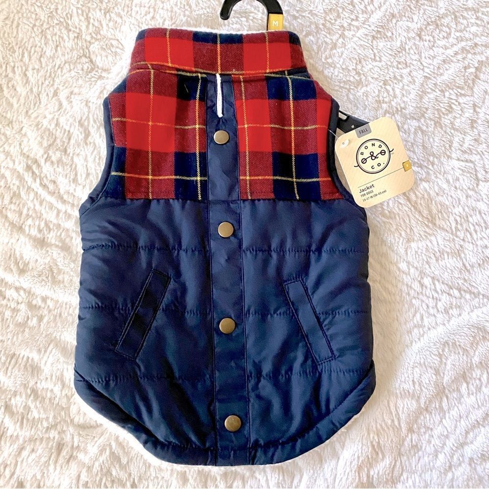 BOND & CO PLAID/DARK BLUE INSULATED DOG JACKET /W VELCRO CLOSE M (DOGS 15-17 IN)